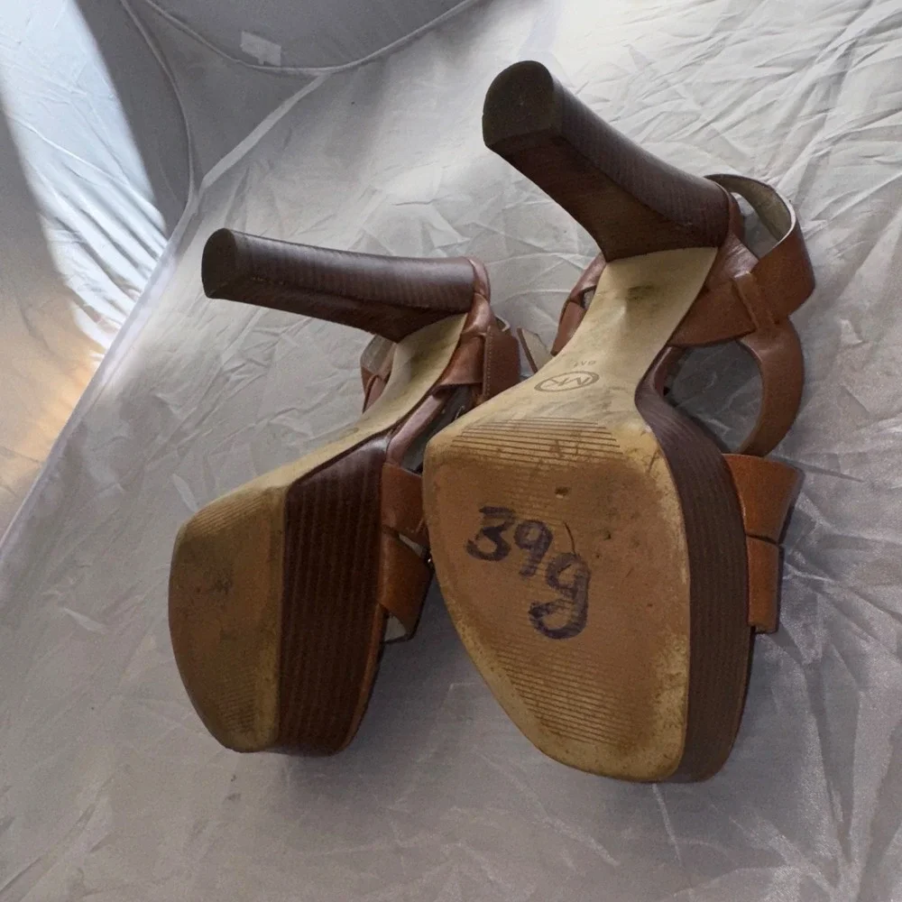 Michael Kors Strappy Wooden Heels Woman's Size 6 dress